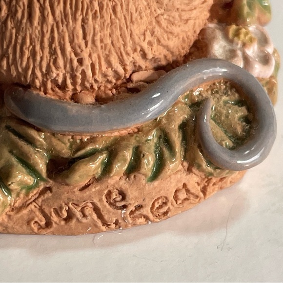 Mouse with Strawberries Figurine by June Sears Terracotta and glazed, signed vtg - Picture 5 of 8